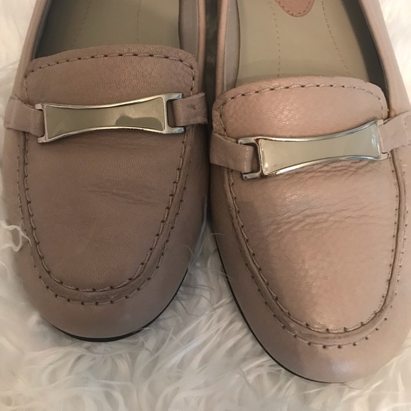 Womens shoes - Picture 3 of 6